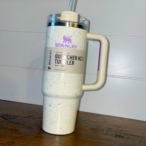BNWT STANLEY 30oz tumbler in cream speckle